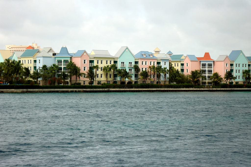 Bahamas yacht charter private islands luxury sailing Caribbean experience