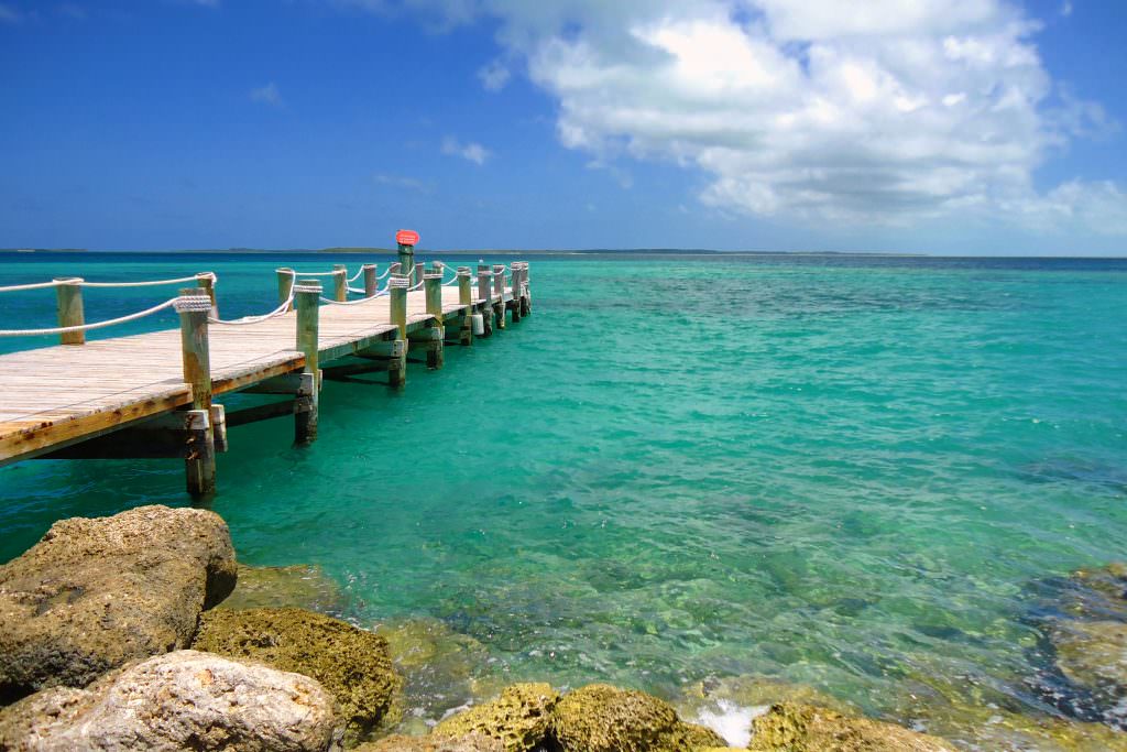 Bahamas yacht charter islands luxury sailing Caribbean experience